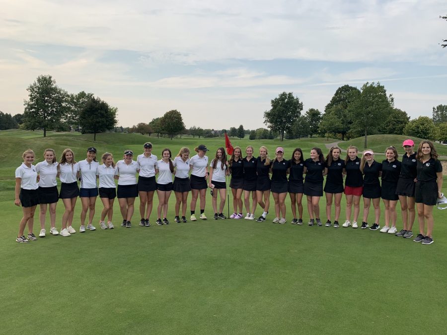 Girls Golf Ends Season, Qualifies for States