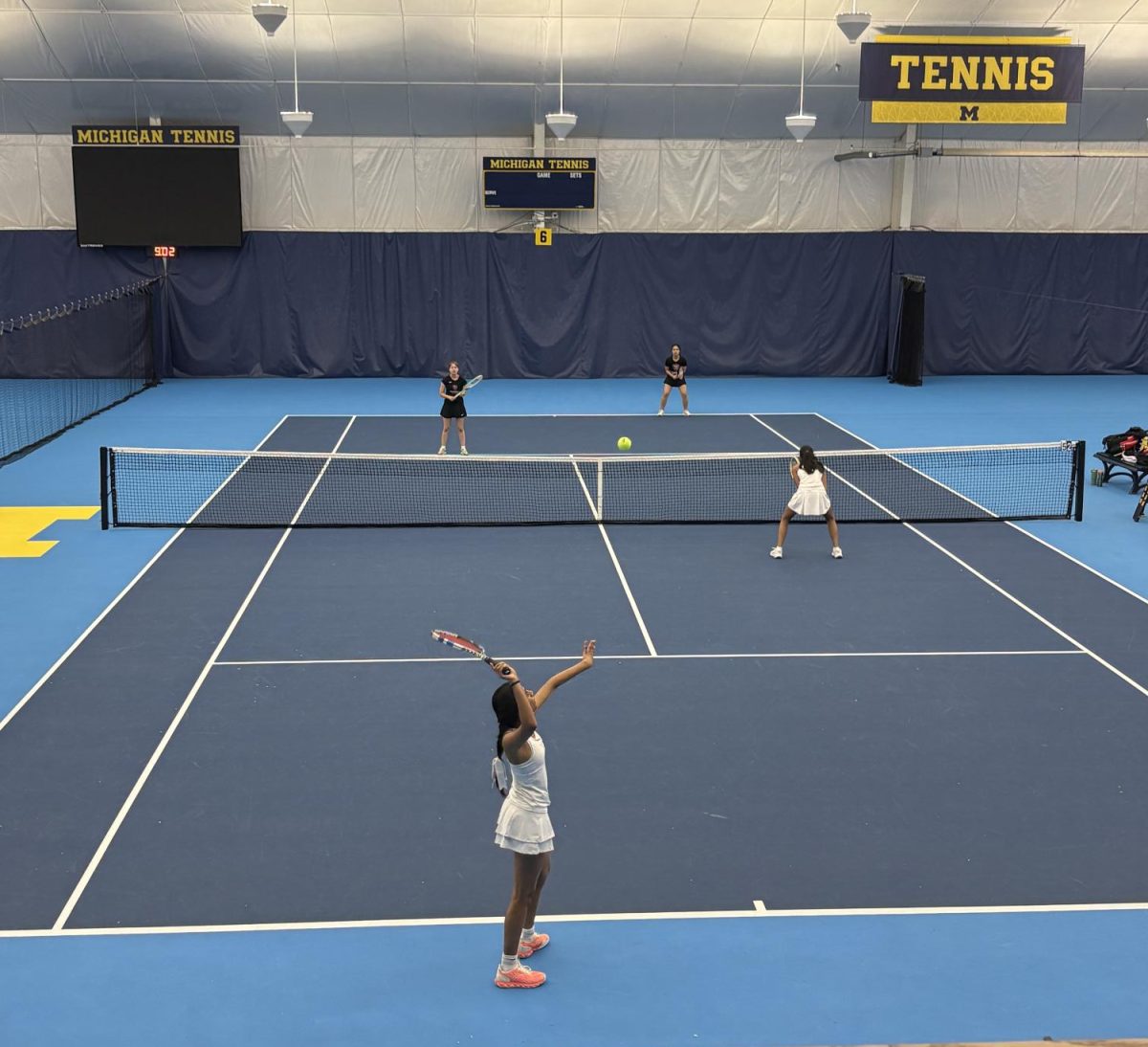 SLE Girls Tennis Qualifies for States! 